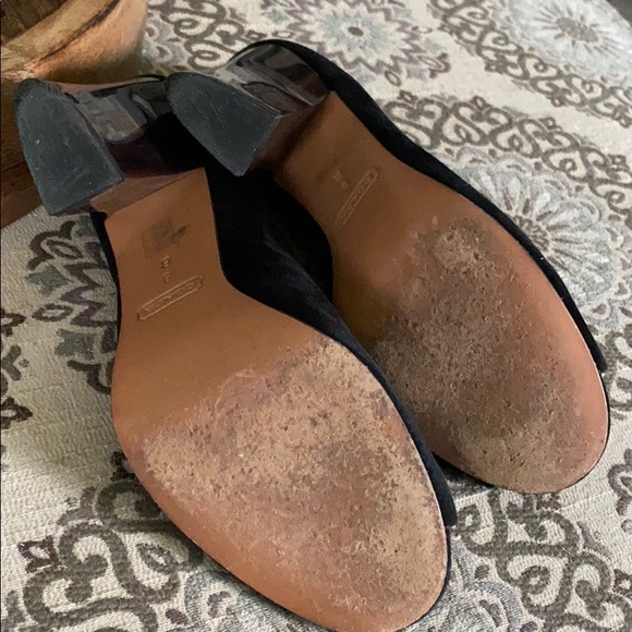 Coach Heels - Picture 3 of 3